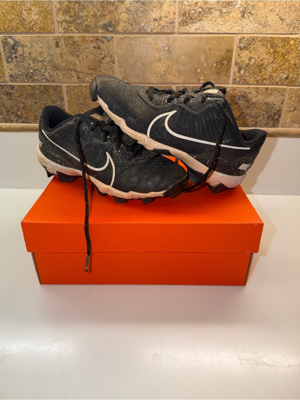 Nike Baseball Cleats 3.5Y Black/White